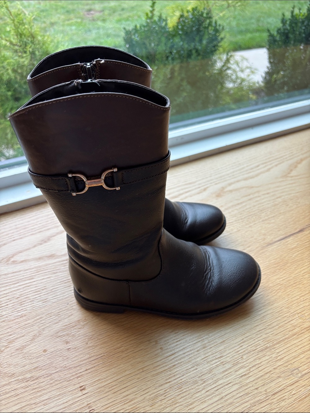Brown gold detail riding boots